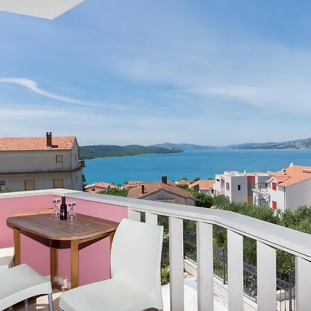Apartment Ljuba Trogir Exterior photo