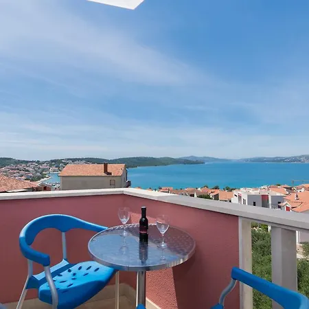 Apartment Ljuba Trogir Exterior photo