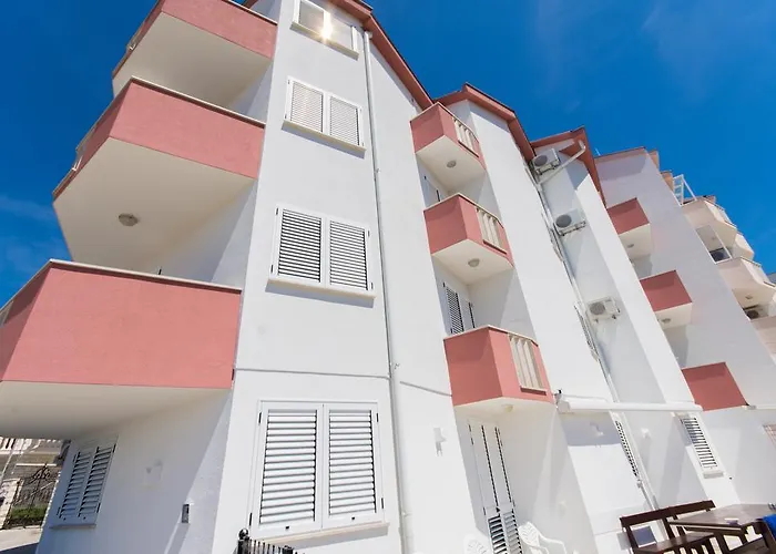 Apartment Ljuba