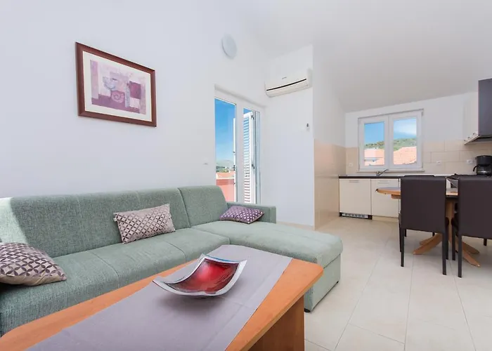 Apartment Ljuba